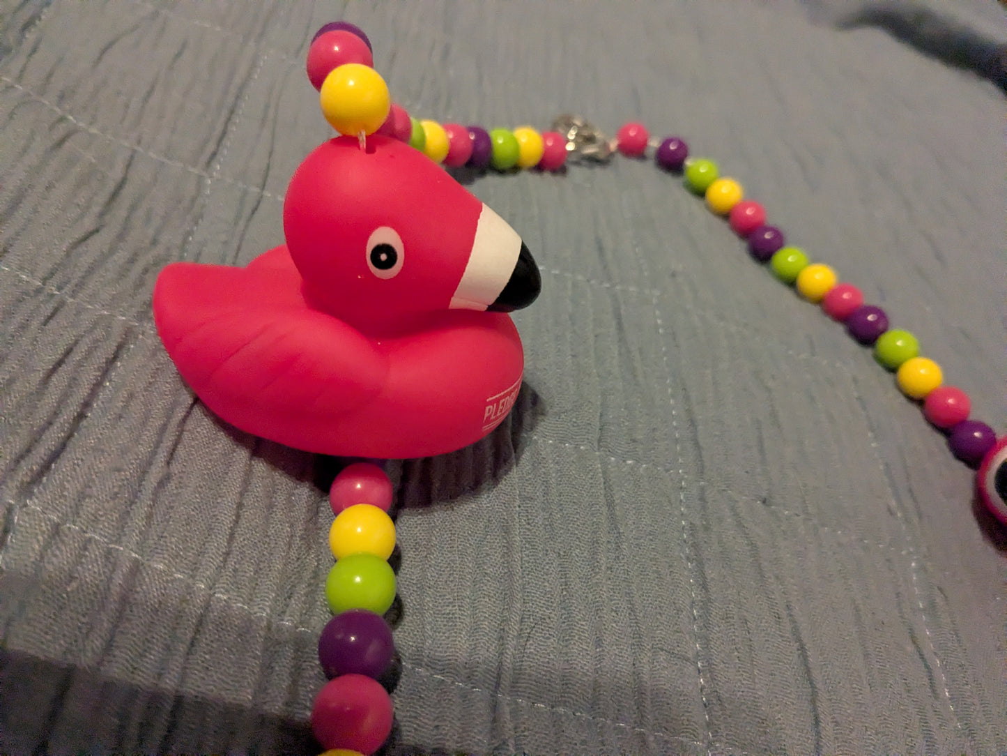 Duck-mingo beads